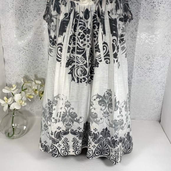 Espresso Women's Small Boho Floral Accent Sleeveless Tunic Top Black, Gray White - Picture 10 of 16